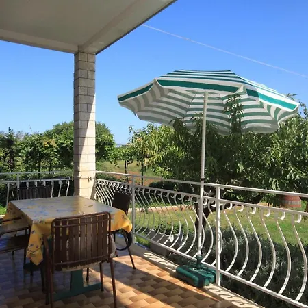 Apartment With A Parking Space Basanija, Umag - 7149 *