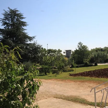 Appartement With Parking Space Basanija, Umag - 7149