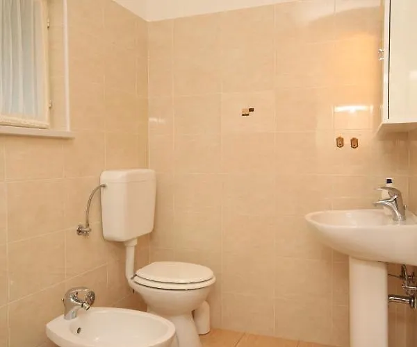 With Parking Space Basanija, Umag - 7149 Appartement