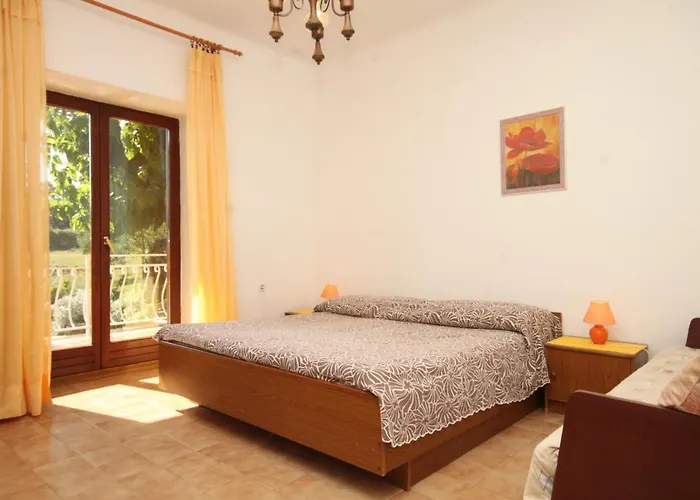 Appartement With Parking Space Basanija, Umag - 7149